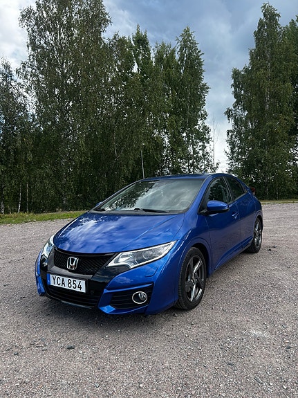Honda Civic 2 of 9