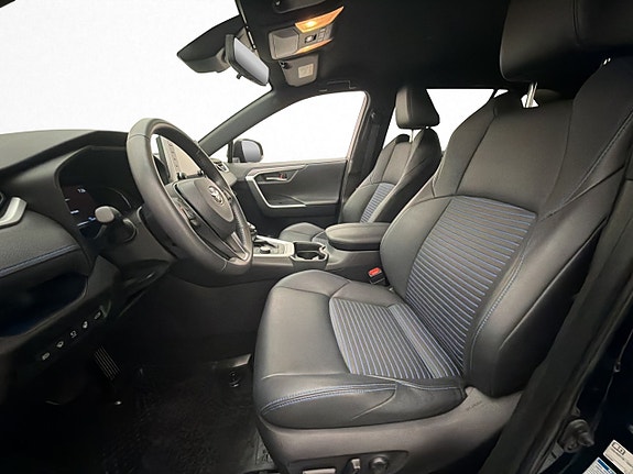 Toyota RAV4 11 of 30