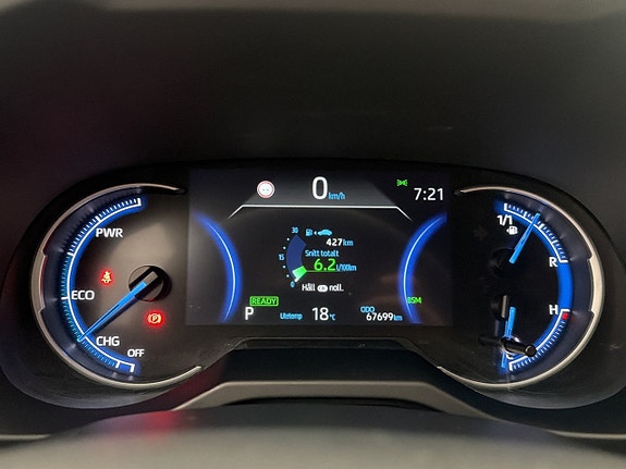 Toyota RAV4 22 of 30