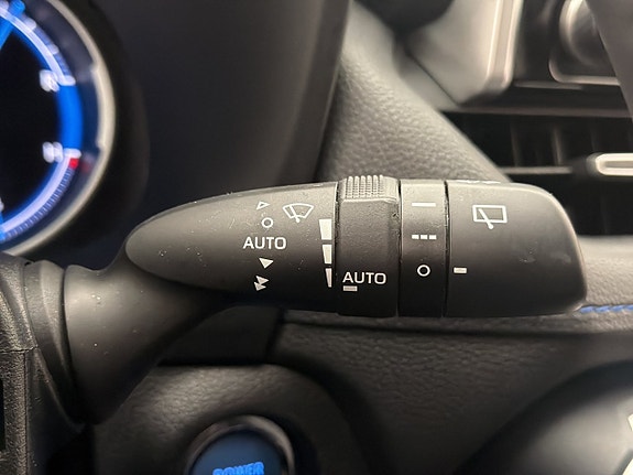 Toyota RAV4 30 of 30