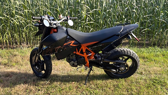 KTM KTM 690 SM R 3 of 6