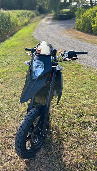 KTM KTM 690 SM R 5 of 6