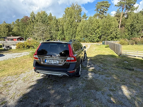 Volvo XC70 3 of 6