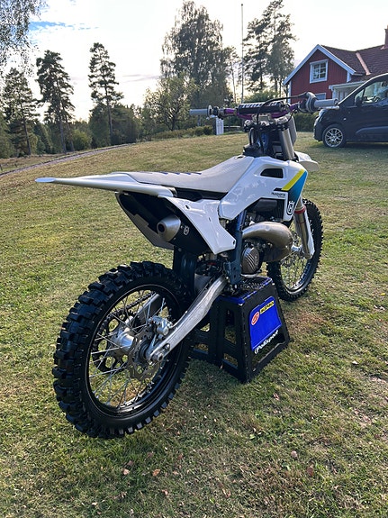 Husqvarna Tc 250 3 of 6