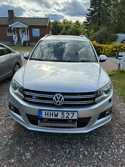 Volkswagen Tiguan 2 of 9