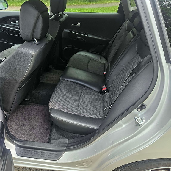 Kia Ceed 6 of 8