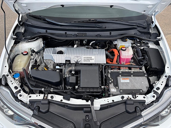 Toyota Auris 9 of 13