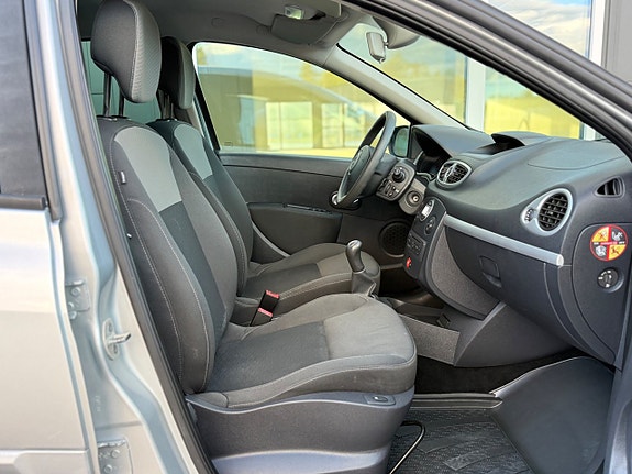 Renault Clio 4 of 30