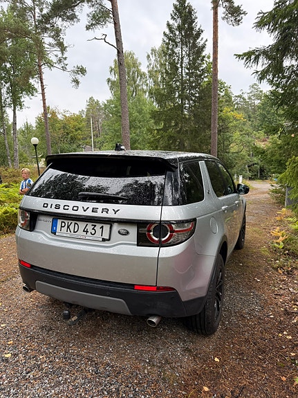 Land Rover Discovery Sport 2 of 10