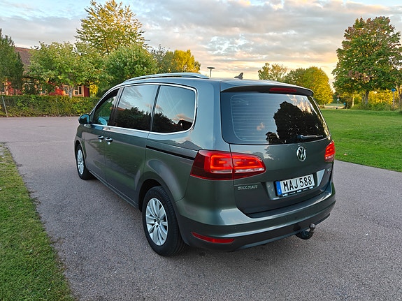 Volkswagen Sharan 3 of 28