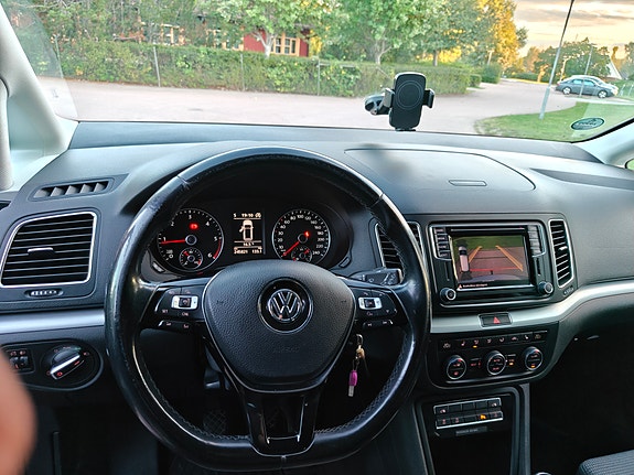 Volkswagen Sharan 9 of 28