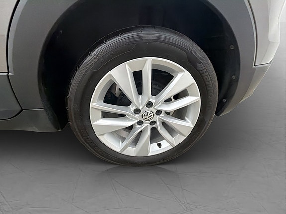 Volkswagen T-Cross 26 of 28