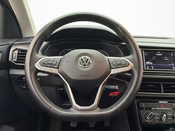 Volkswagen T-Cross 15 of 28