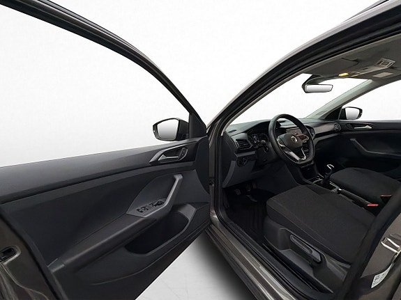 Volkswagen T-Cross 12 of 28