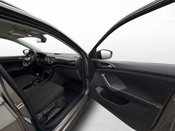 Volkswagen T-Cross 20 of 28