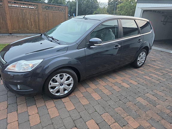 Ford Focus 3 of 10