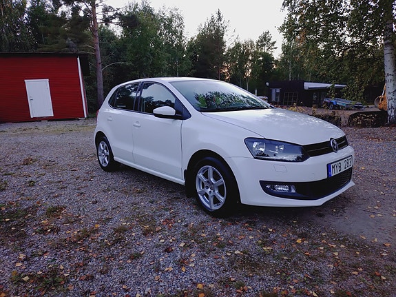 Volkswagen Polo 2 of 7