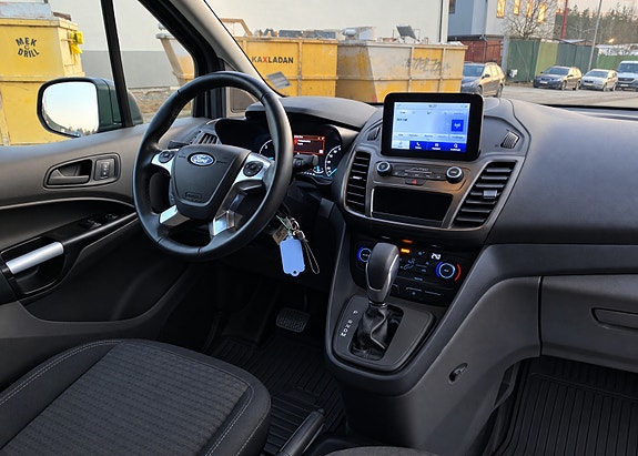 Ford Transit Connect 2 of 2