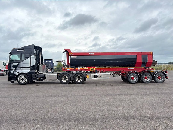 Tipp trailer Ekipage MAN TGX 500 med Zorzi Tipptrailer 9 of 12