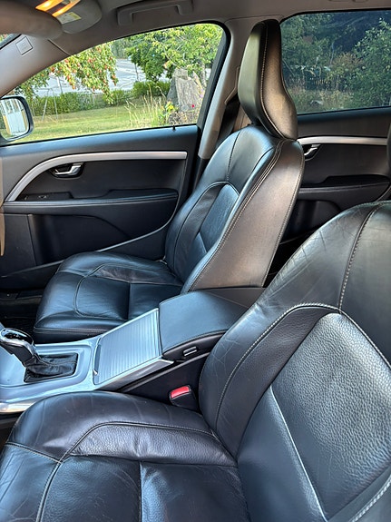 Volvo XC70 5 of 9