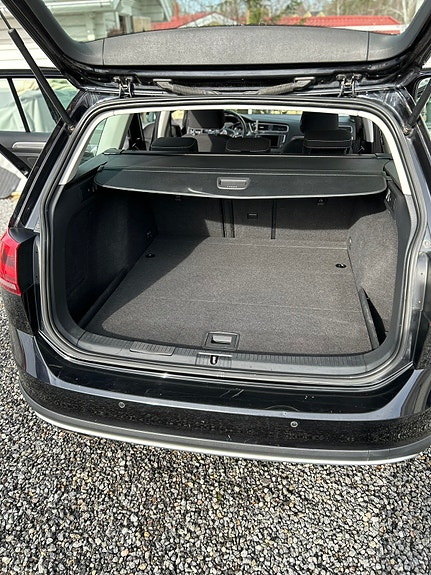 Volkswagen Golf Alltrack 6 of 7
