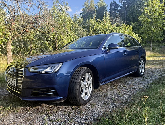 Audi A4 5 of 12