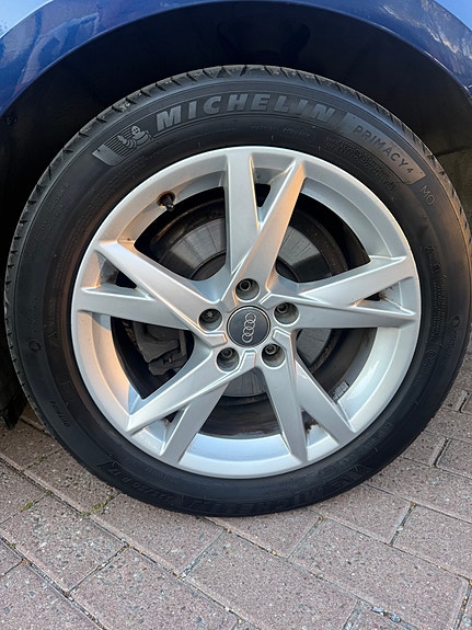 Audi A4 8 of 12