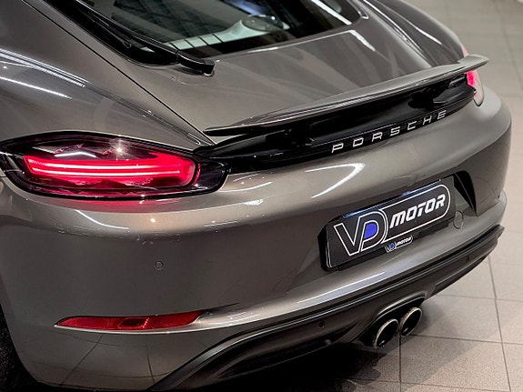 Porsche 718 Cayman S 14 of 25