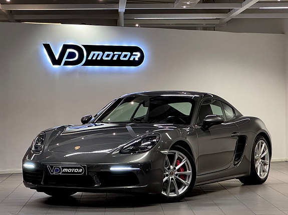 Porsche 718 Cayman S 3 of 25
