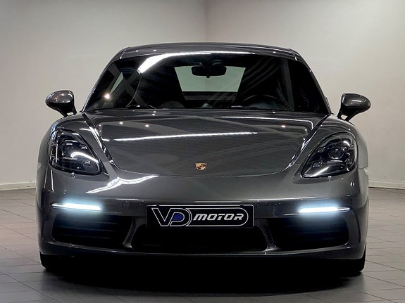 Porsche 718 Cayman S 8 of 25
