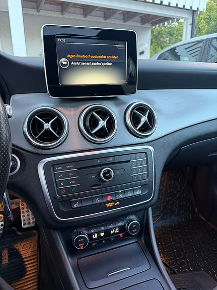 Mercedes-Benz CLA200 10 of 13