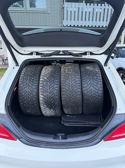 Mercedes-Benz CLA200 6 of 13