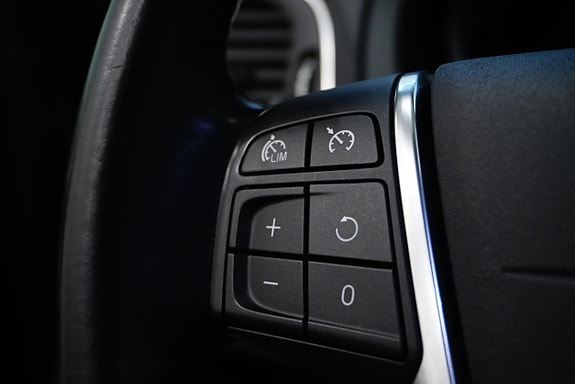 Volvo V40 16 of 21