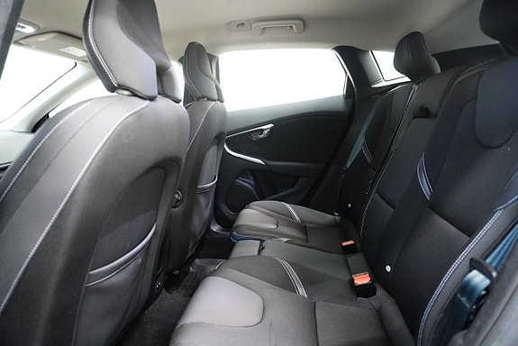 Volvo V40 12 of 21