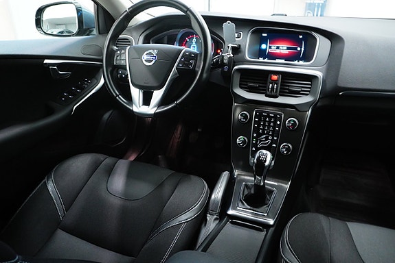 Volvo V40 14 of 21