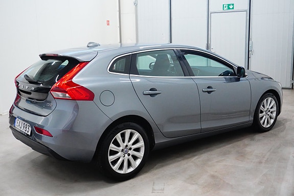 Volvo V40 5 of 21