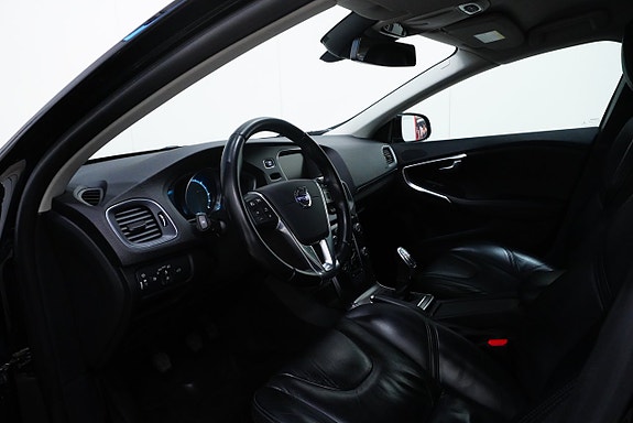 Volvo V40 8 of 18