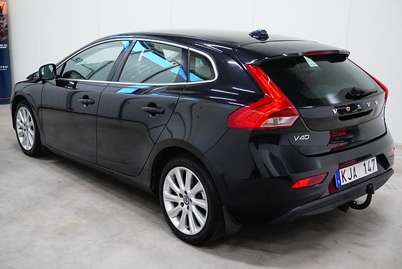 Volvo V40 6 of 18