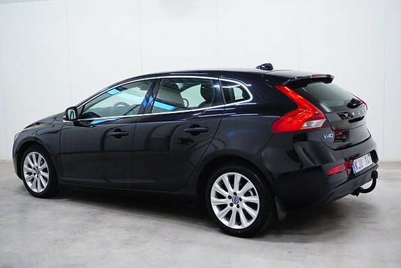Volvo V40 7 of 18