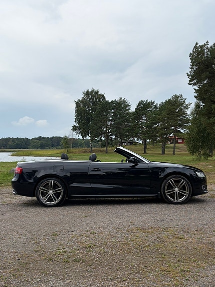 Audi A5 2 of 8