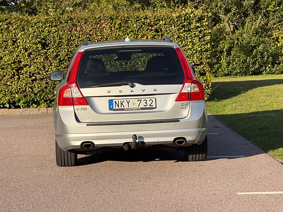 Volvo V70 4 of 12