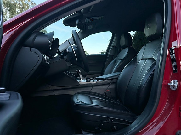 Alfa Romeo Giulia 5 of 26