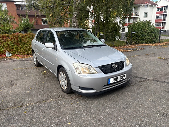 Toyota Corolla 7 of 14