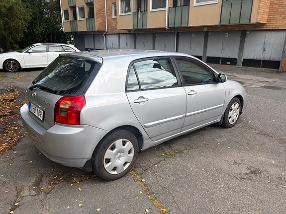 Toyota Corolla 5 of 14