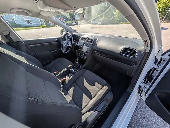 Volkswagen Golf VI 15 of 30