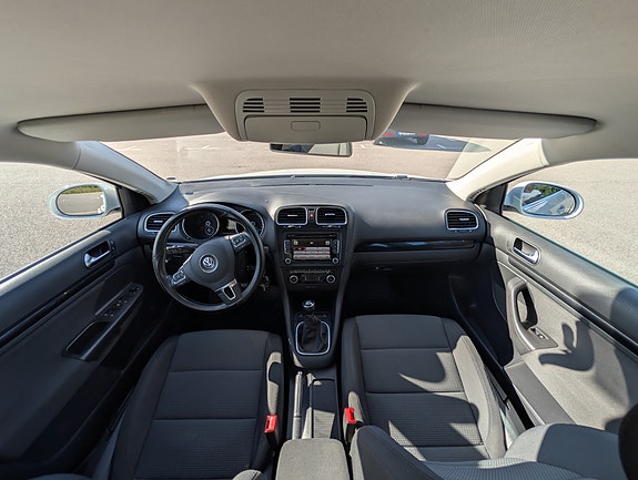 Volkswagen Golf VI 21 of 30