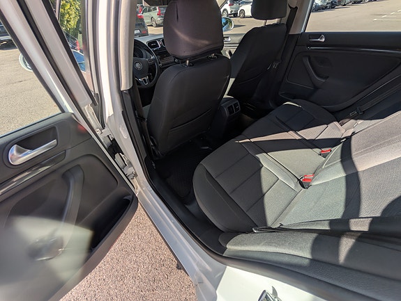 Volkswagen Golf VI 25 of 30