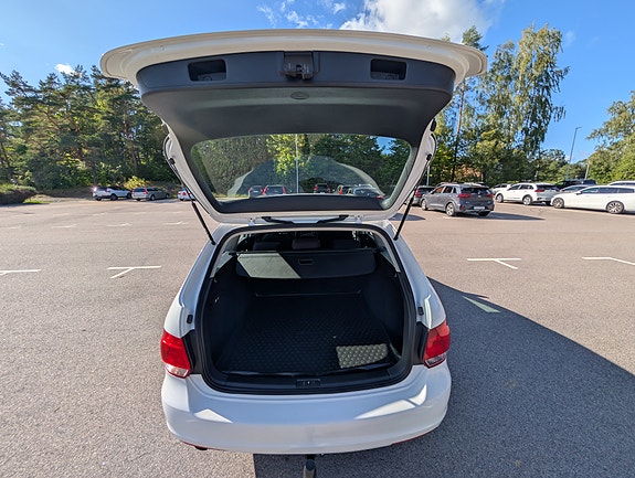 Volkswagen Golf VI 13 of 30
