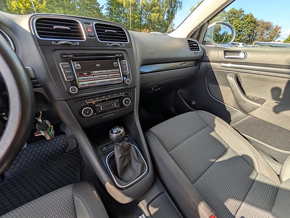 Volkswagen Golf VI 18 of 30