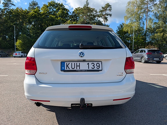 Volkswagen Golf VI 9 of 30